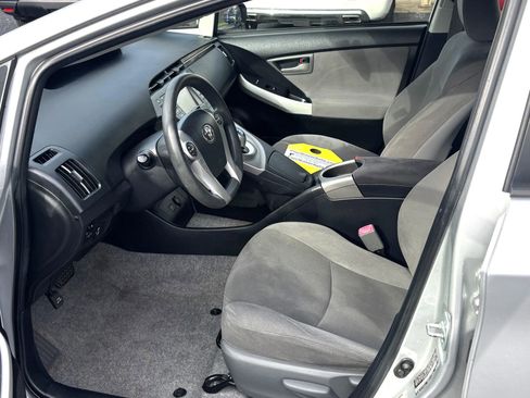 Used 2013 Toyota Prius Three image 12
