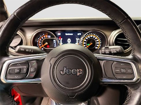 Used 2021 Jeep Wrangler Unlimited Sahara w/ Uconnect 4C Nav & Sound Group image 13