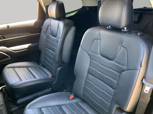 Certified 2023 Kia Telluride SX Prestige AWD/4WD image 21