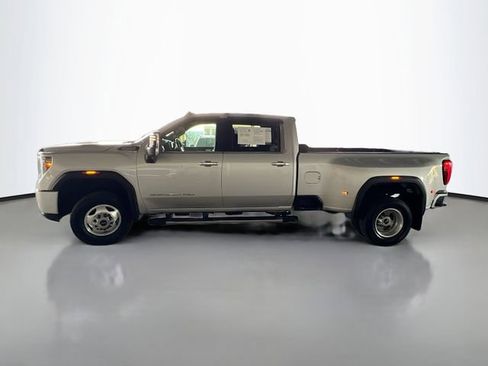 Used 2022 GMC Sierra 3500 Denali w/ Denali Ultimate Package image 5