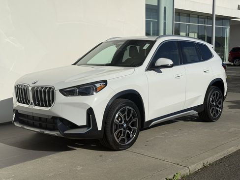 New 2026 BMW X1 xDrive28i w/ Technology Package image 3