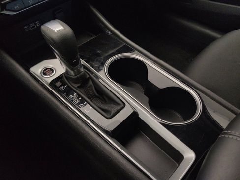 Used 2024 Nissan Altima 2.5 SV image 26