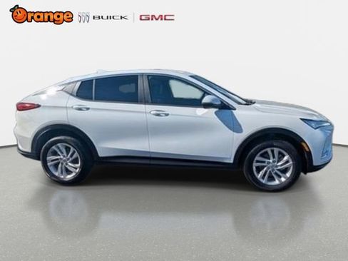 New 2026 Buick Envista Preferred w/ Convenience I Package FWD image 3