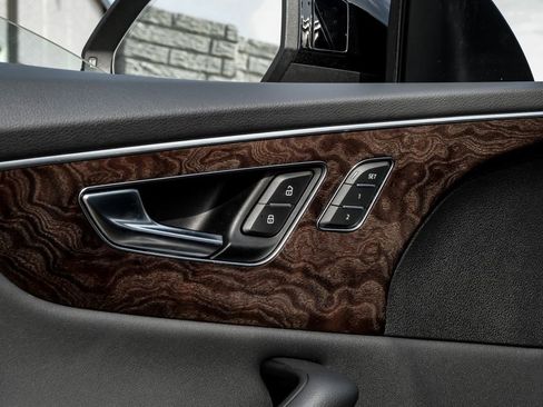 Used 2022 Audi Q8 Premium Plus AWD/4WD image 41