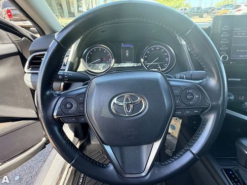 Used 2023 Toyota Camry SE FWD image 17