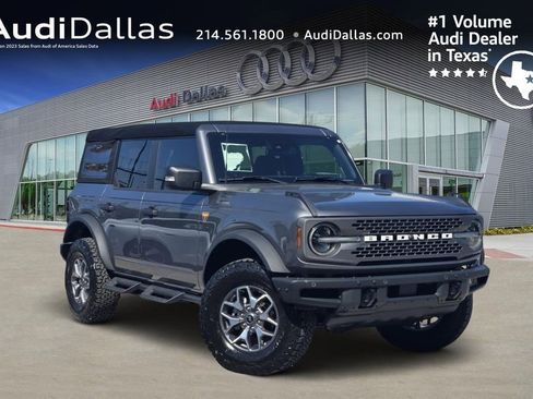 Used 2024 Ford Bronco Badlands image 1
