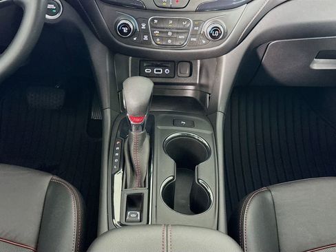 Used 2023 Chevrolet Equinox RS w/ RS Leather Package FWD image 36