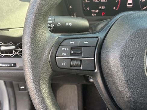 Used 2024 Honda Accord EX image 19