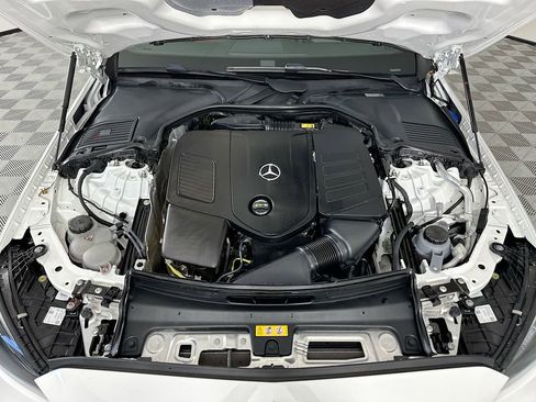 Used 2025 Mercedes-Benz C 300 Sedan image 31