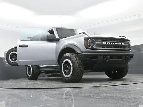 Certified 2022 Ford Bronco Black Diamond AWD/4WD image 36