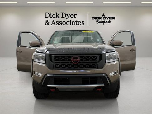 Used 2023 Nissan Frontier Pro-X w/ Pro Convenience Package image 8