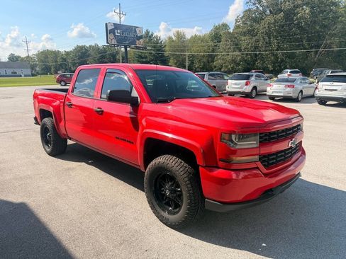Used 2016 Chevrolet Silverado 1500 Custom w/ Custom Convenience Package AWD/4WD image 5