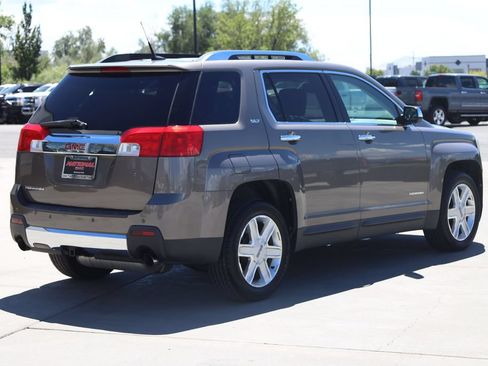 Used 2010 GMC Terrain SLT FWD image 6