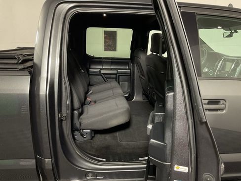 Used 2018 Ford F150 XLT w/ Equipment Group 302A Luxury AWD/4WD image 35
