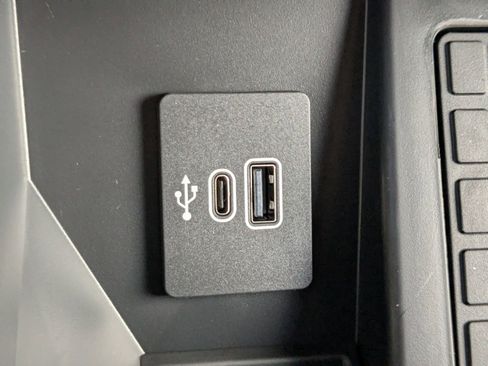 New 2025 Ford F150 Lariat w/ Equipment Group 502A High image 25