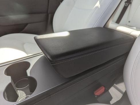 Used 2021 Tesla Model 3 Standard Range Plus image 25