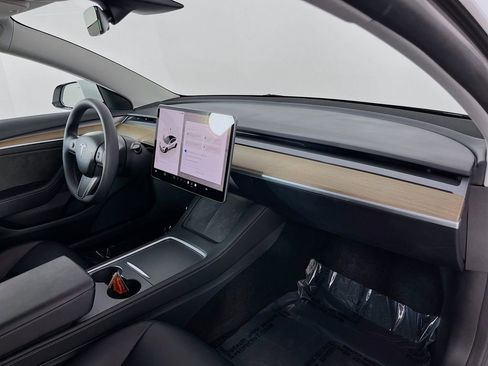 Used 2023 Tesla Model 3 Standard Range RWD image 31