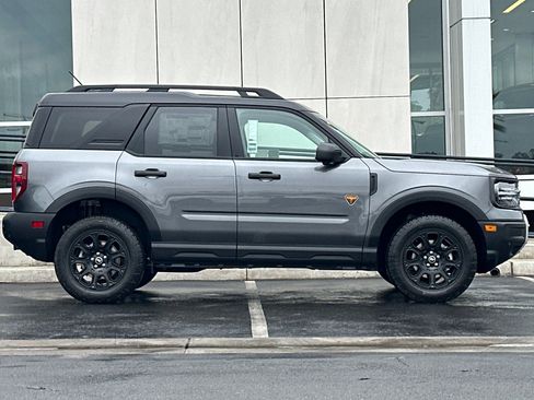 New 2025 Ford Bronco Sport Badlands w/ Badlands Tech Package AWD/4WD image 2