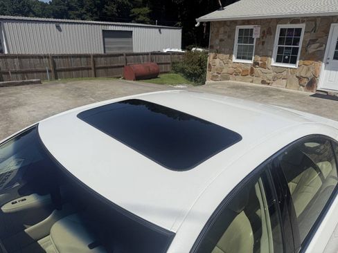 Used 2005 Lexus ES 330 FWD image 10