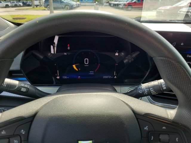 Used 2025 Chevrolet Trax LT FWD image 20