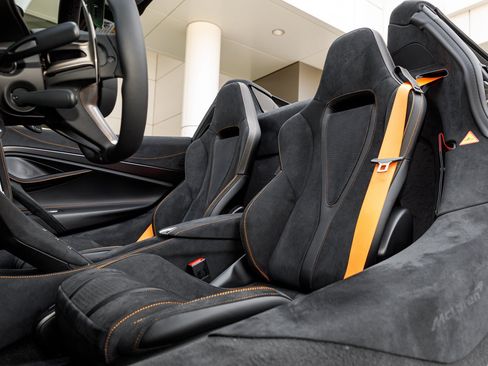 New 2027 McLaren 750S Spider RWD image 33