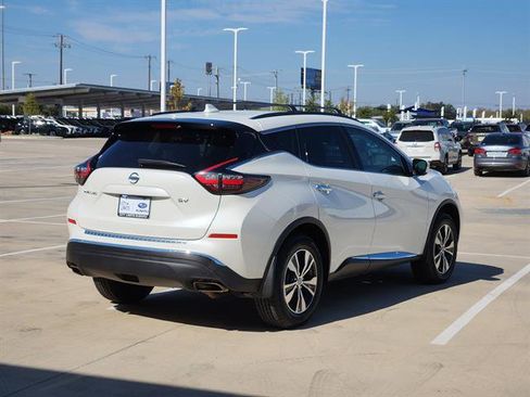 Used 2019 Nissan Murano SV image 4