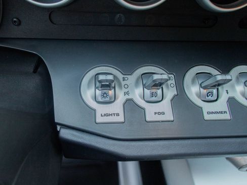 Used 2006 Ford GT RWD image 59