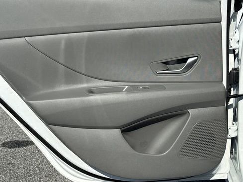 New 2026 Hyundai Elantra Blue image 21