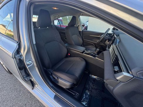 Used 2025 Toyota Camry LE image 35
