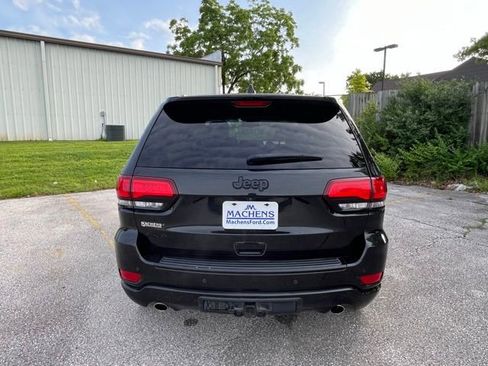Used 2015 Jeep Grand Cherokee Altitude AWD/4WD image 5