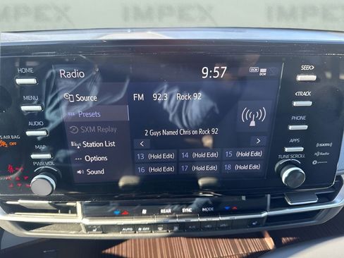 Used 2024 Toyota Sienna XLE image 20