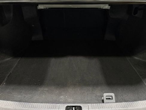 Used 2023 Toyota Camry SE image 5