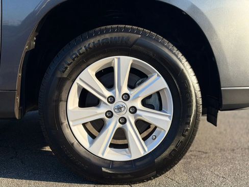 Used 2013 Toyota Highlander Plus image 12