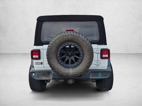 Used 2018 Jeep Wrangler Unlimited Sport S AWD/4WD image 6