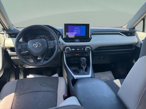 Used 2024 Toyota RAV4 XLE w/ Convenience Package FWD image 8