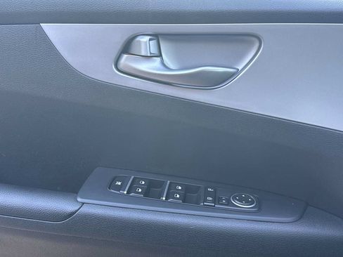 Used 2024 Kia Forte LXS FWD image 32