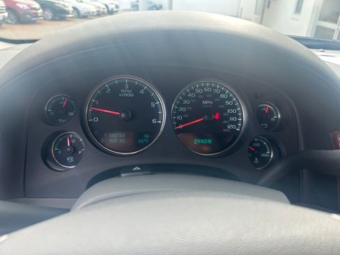 Used 2012 Chevrolet Suburban LT w/ Luxury Package AWD/4WD image 20
