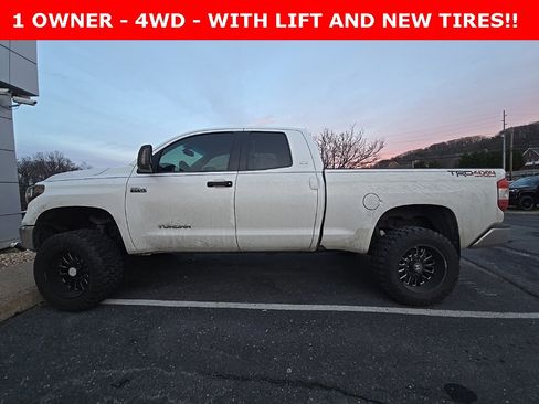 Used 2014 Toyota Tundra SR5 image 2