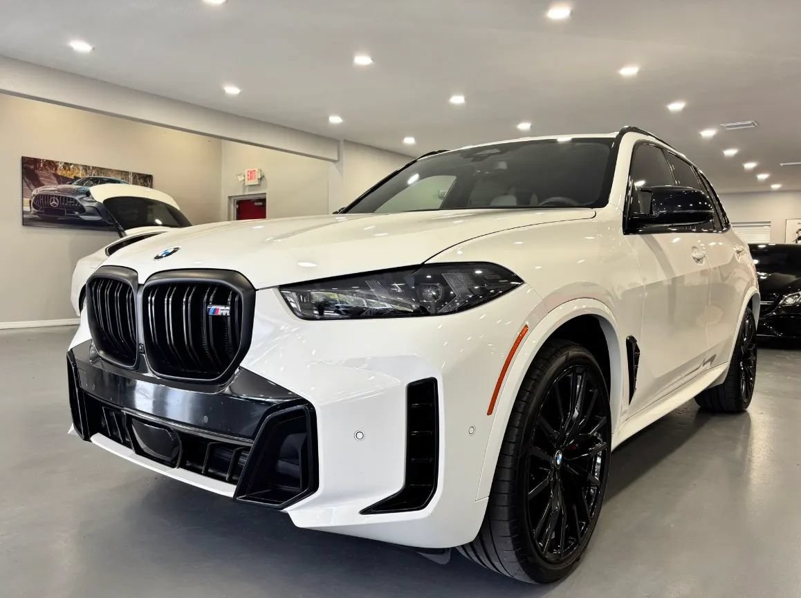 Used 2026 BMW X5 M60i w/ Executive Package AWD/4WD image 4
