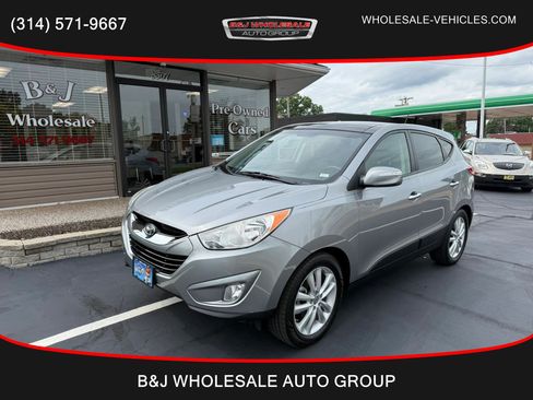 Used 2013 Hyundai Tucson Limited w/ Premium Pkg FWD image 1