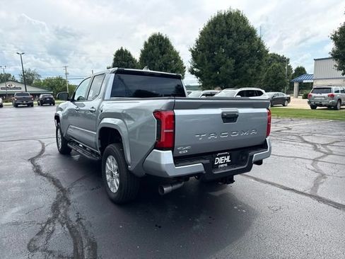 Used 2026 Toyota Tacoma SR5 AWD/4WD image 5