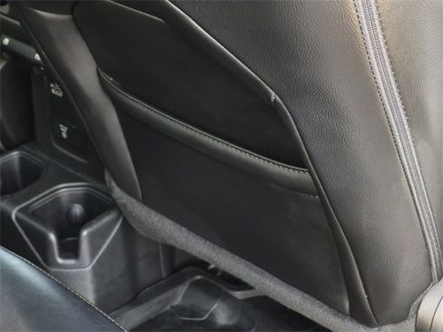 Used 2023 Jeep Gladiator Overland image 15