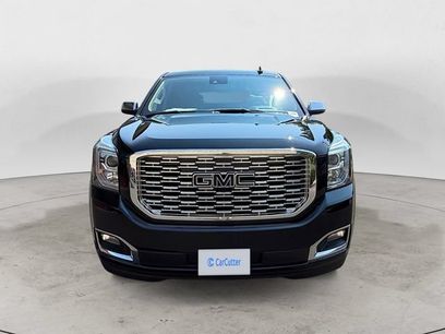 Used 2019 GMC Yukon Denali w/ Denali Ultimate Black Edition