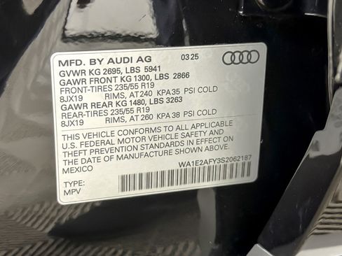 Used 2025 Audi Q5 e Premium Plus w/ Premium Plus Package AWD/4WD image 28