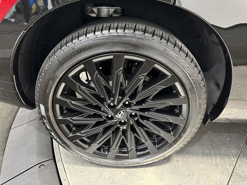 Certified 2025 Hyundai Santa Fe Calligraphy image 11