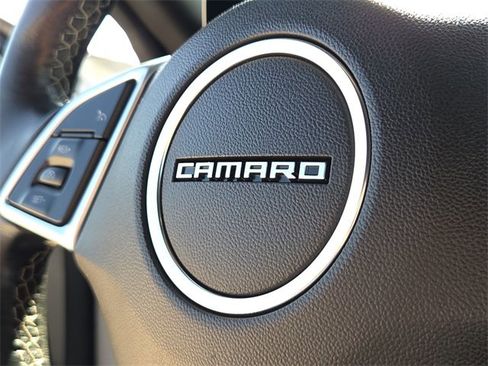 Used 2020 Chevrolet Camaro LT image 23