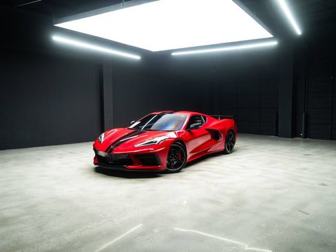 Used 2020 Chevrolet Corvette Stingray Preferred Cpe w/ 2LT Preferred Equipment Group RWD image 46