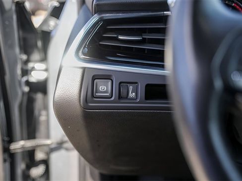 Used 2025 Cadillac XT6 Premium Luxury image 15