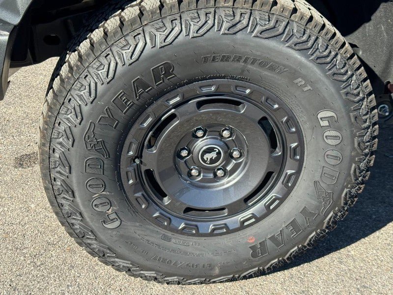 Used 2025 Ford Bronco Big Bend w/ Black Diamond Package AWD/4WD image 4