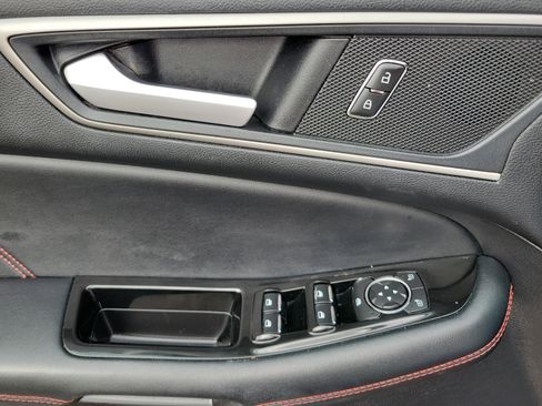 Used 2020 Ford Edge ST-Line w/ Cold Weather Package image 20